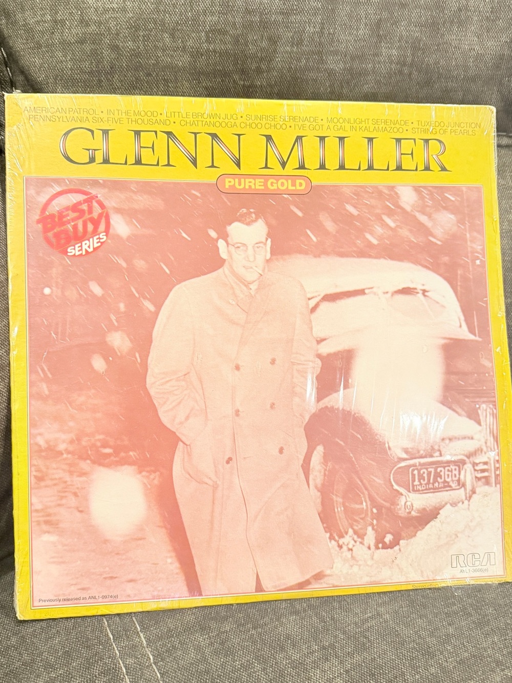 Glenn Miller "Pure Gold" Vinyl LP - Yellow & Pink Cover